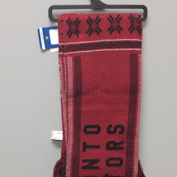 Raptors Scarf - Picture 4 of 4